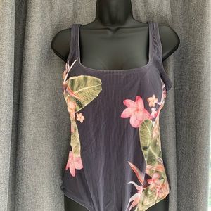 Women’s XL Bathing Suit